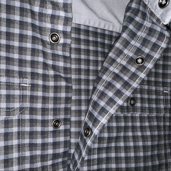 Men’s Small (S) UNDER ARMOUR ColdGear THREADBORNE Black Gray Insulated Shirt NEW - Picture 12 of 15